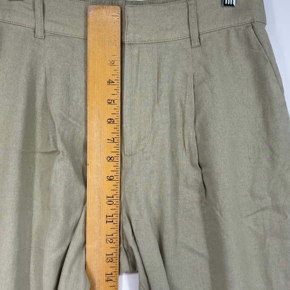 A New Day Womens 8 SHORT Trouser Pants Linen Blend Green Pleated Straight Leg - Picture 4 of 8